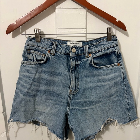 Reformation Wilder High Rise Relaxed Jean Shorts - Picture 2 of 5